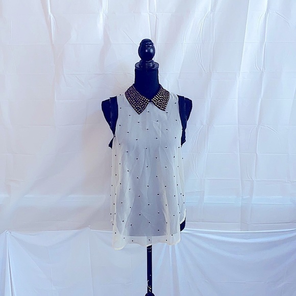 Willow & Clay Sheer Sleeveless Top Size M - Picture 2 of 5